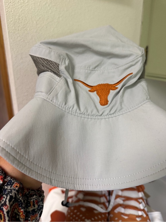 Texas Longhorns Family Pack - Manning Jersey, Trainers, Youth Jersey, Bucket Hat main image 9